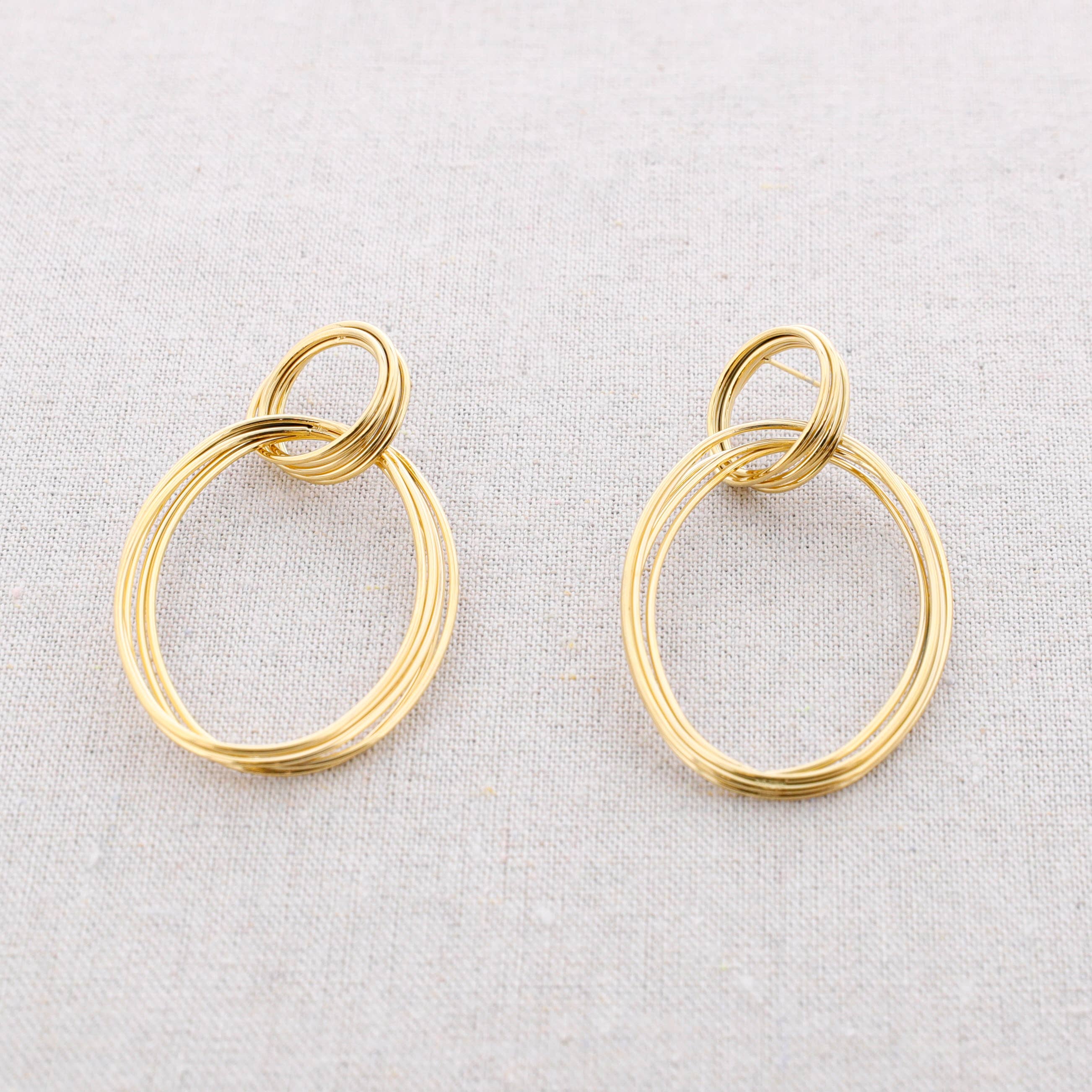 Pendientes Acero Doble Aro Alambres: Dorado